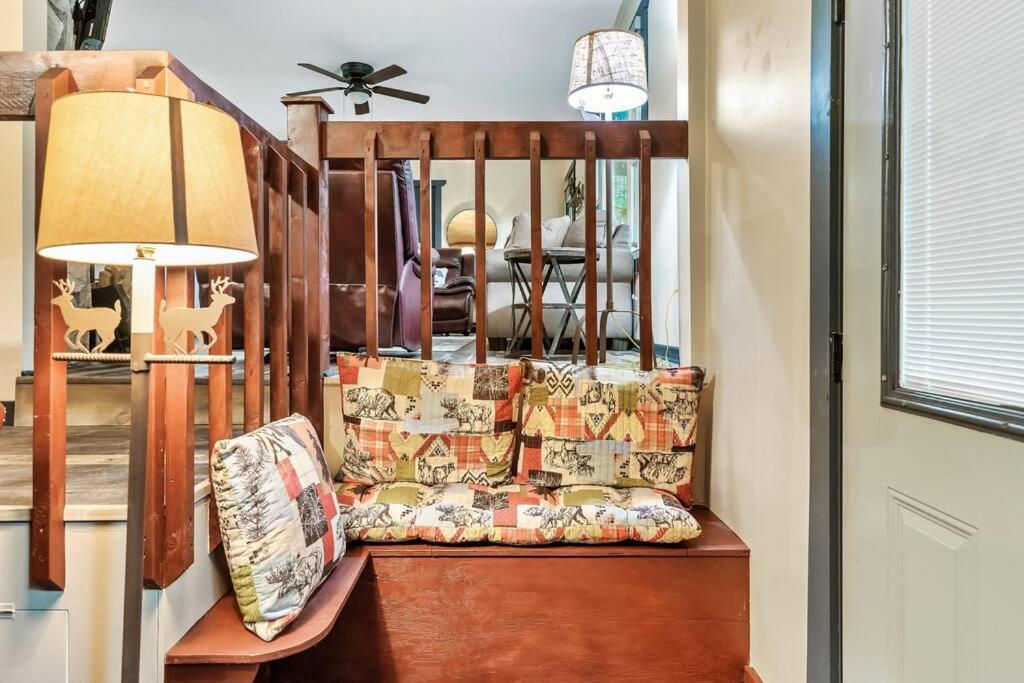 Beautiful Chalet With Fireplace And Large Game Room Gatlinburg Dış mekan fotoğraf
