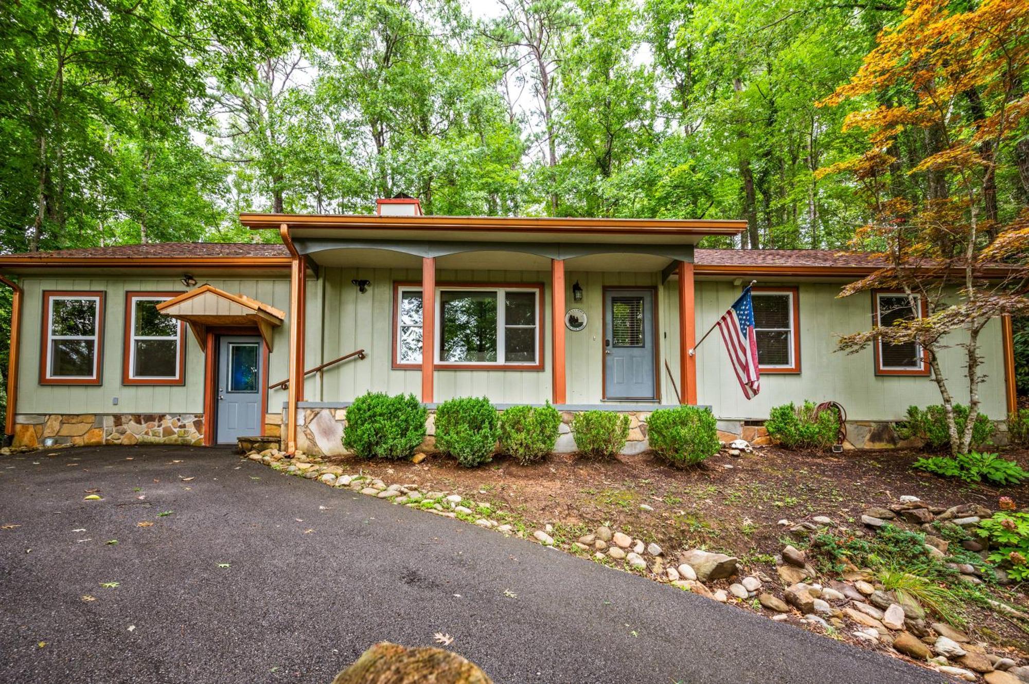 Beautiful Chalet With Fireplace And Large Game Room Gatlinburg Dış mekan fotoğraf