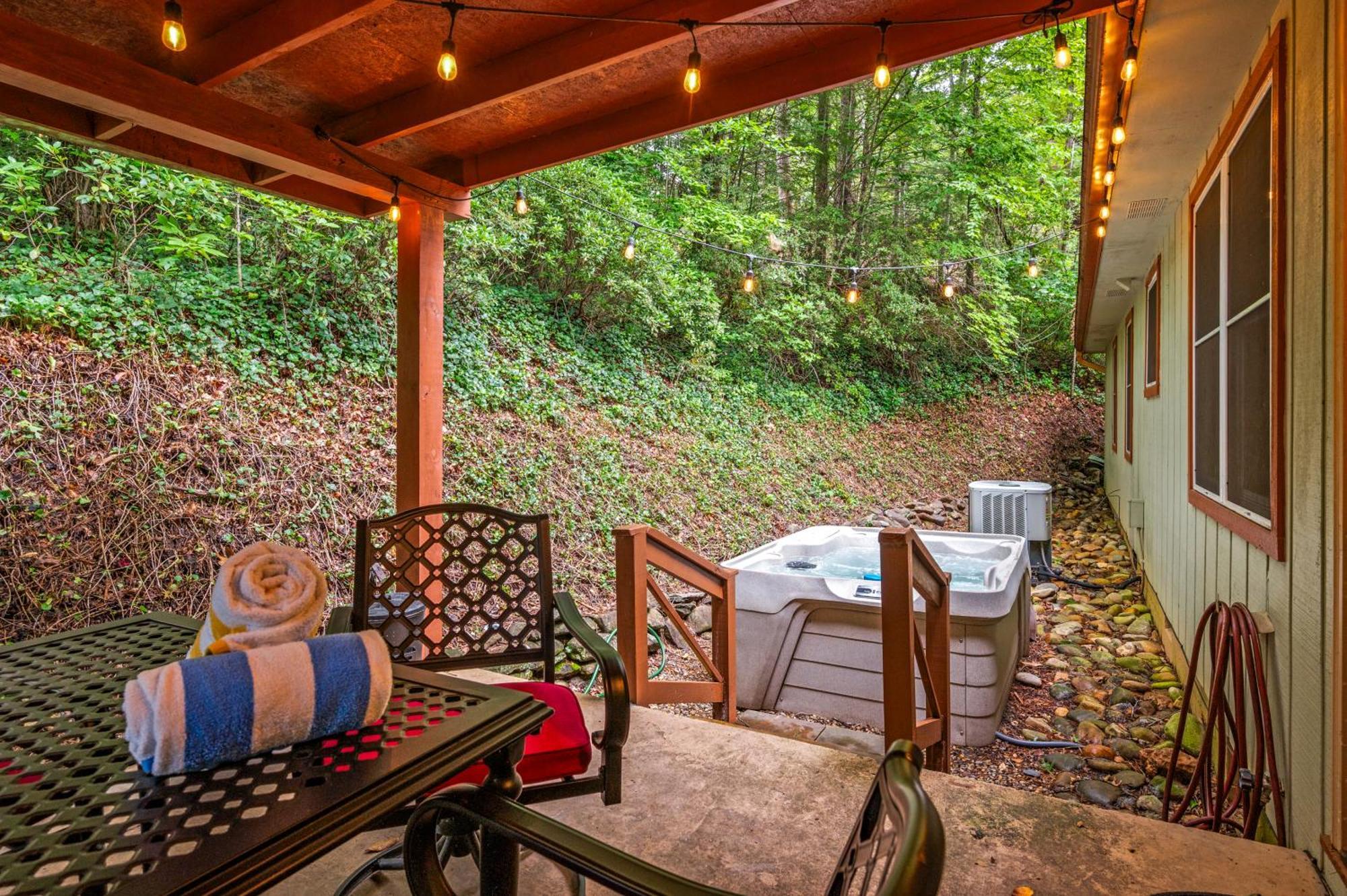 Beautiful Chalet With Fireplace And Large Game Room Gatlinburg Dış mekan fotoğraf