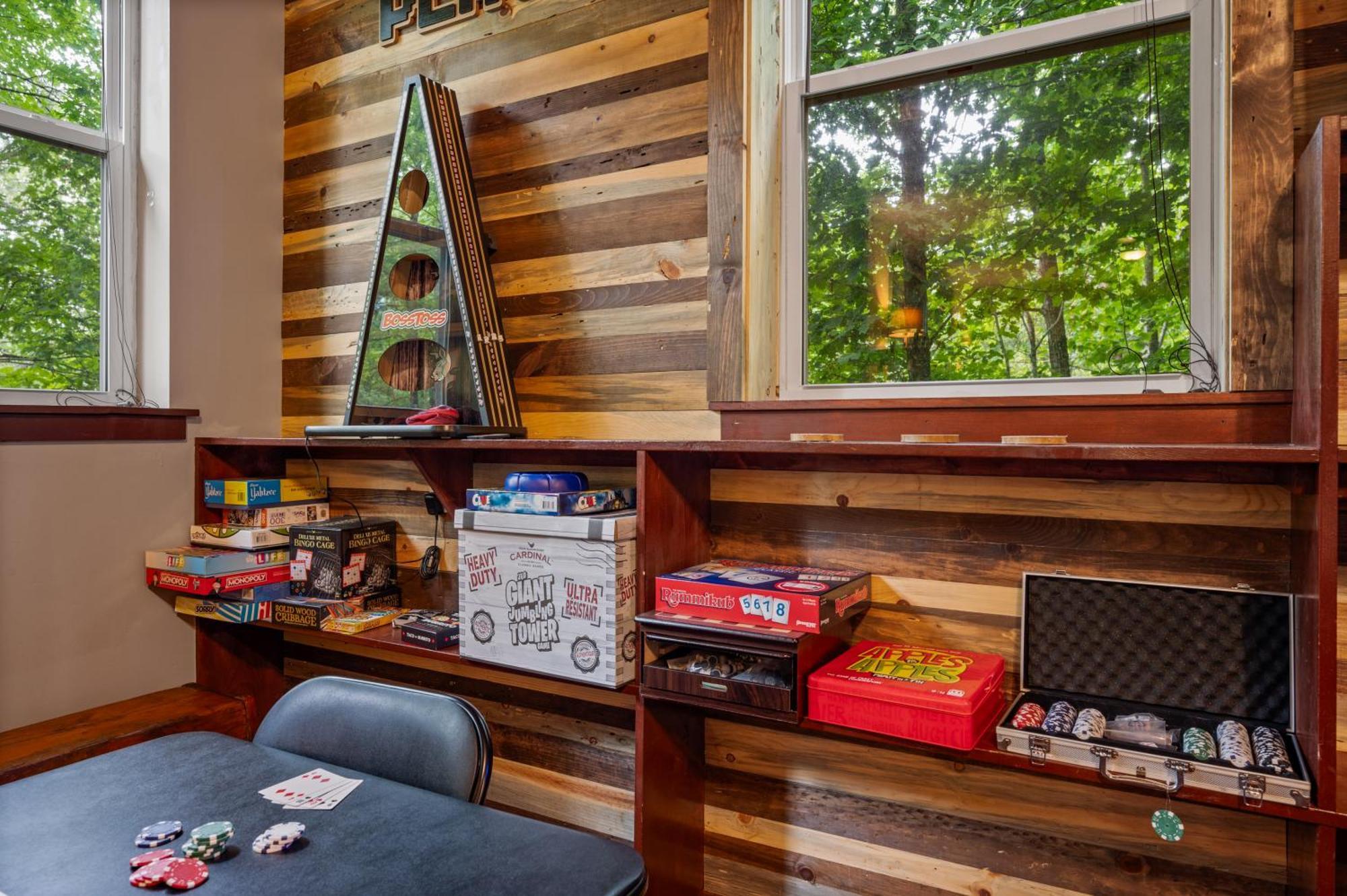 Beautiful Chalet With Fireplace And Large Game Room Gatlinburg Dış mekan fotoğraf