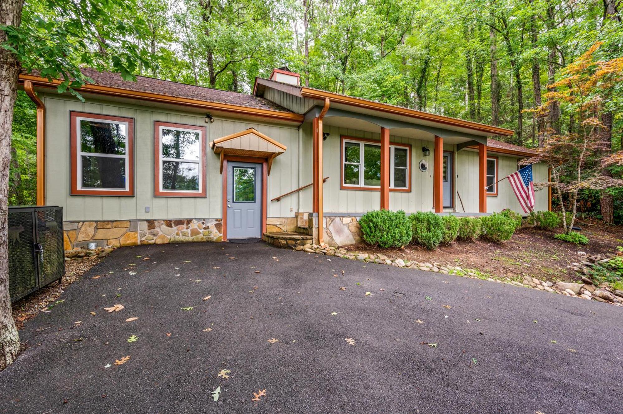 Beautiful Chalet With Fireplace And Large Game Room Gatlinburg Dış mekan fotoğraf