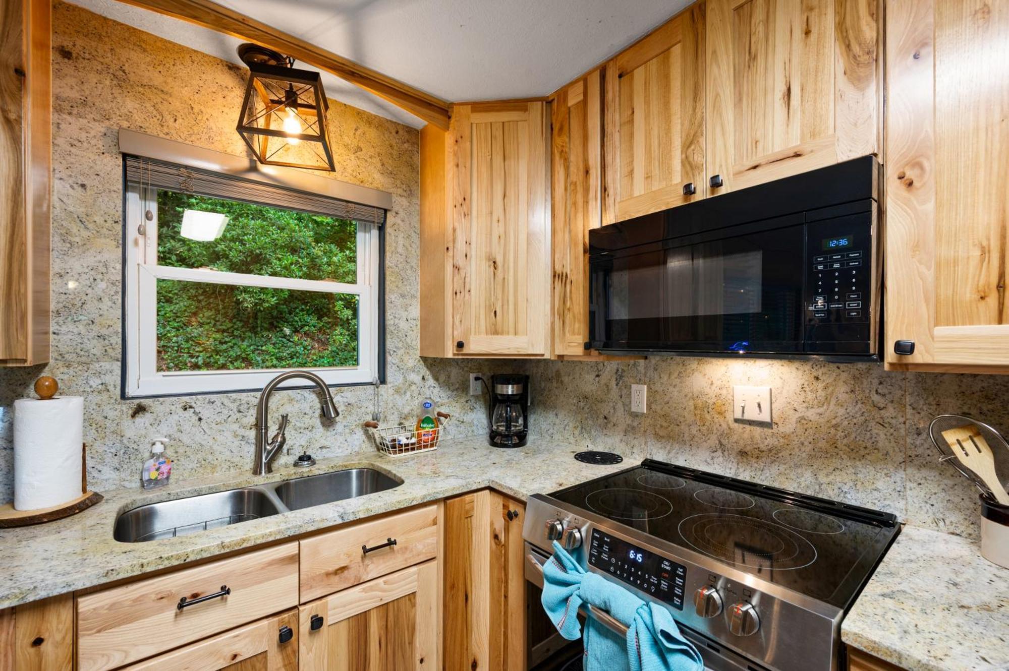 Beautiful Chalet With Fireplace And Large Game Room Gatlinburg Dış mekan fotoğraf